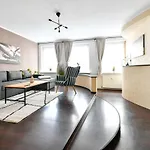 דירה Modernes Altmarkt Mit Parkplatz 4 Gaeste 55qm Waschmaschine Wlan Netflix Terrasse